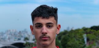 Pablo Hernández de Cos emerge como favorito español para dirigir el Banco Central Europeo Young man with mustache and short hair outdoors