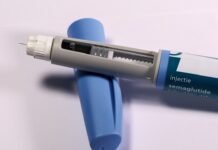 La reivindicación poética de Gloria Fuertes: cuando la literatura infantil rompe moldes literarios A semaglutide injection pen is shown.