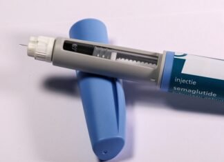 La reivindicación poética de Gloria Fuertes: cuando la literatura infantil rompe moldes literarios A semaglutide injection pen is shown.