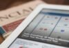 Incendios en zonas exclusivas: cuando el fuego no distingue entre celebridades y ciudadanos anónimos white tablet computer on top of newspaper