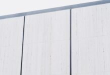 Paneles Acústicos Separadores: La Solución Inteligente para Dividir Espacios sin Reformas three white boars