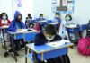 Crisis educativa en España: cuando el sistema falla a una generación entera man in blue long sleeve shirt sitting on chair