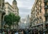 Crisis habitacional en Cataluña: cuando una familia con discapacidad no puede costear el alquiler y el sistema falla people standing near buildings