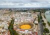 Peque en el Sevilla FC: La batalla silenciosa de un delantero que busca su sitio en el equipo de Luis García Plaza bird's-eye view photography of stadium